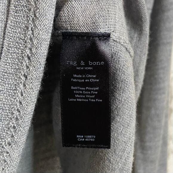 Rag & Bone Pamela 100% Merino Wool V Neck Sweater in Grey/Purple - Picture 4 of 4